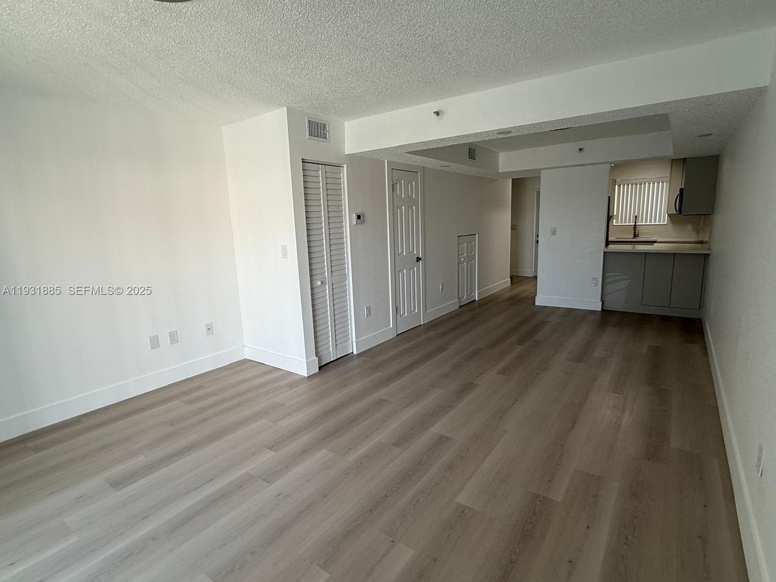 VILLA VERANDA CONDO - Residential Lease