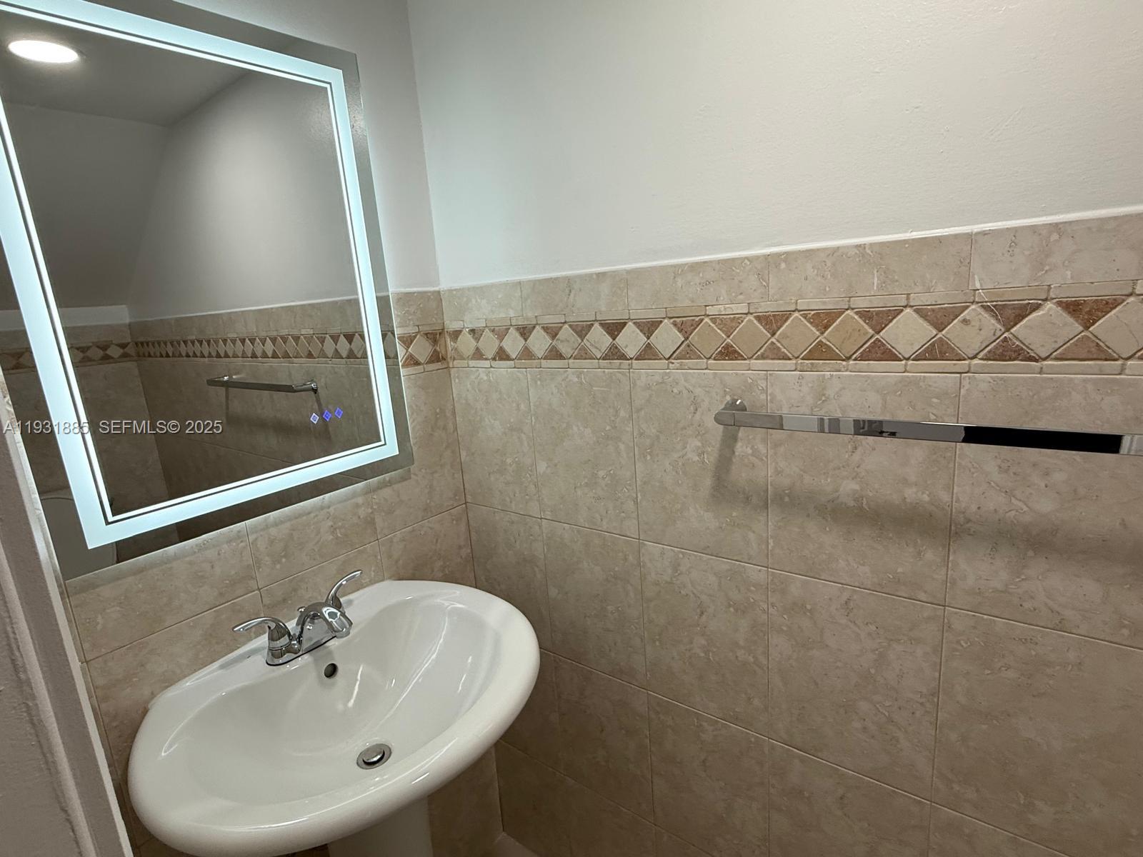 VILLA VERANDA CONDO - Residential Lease