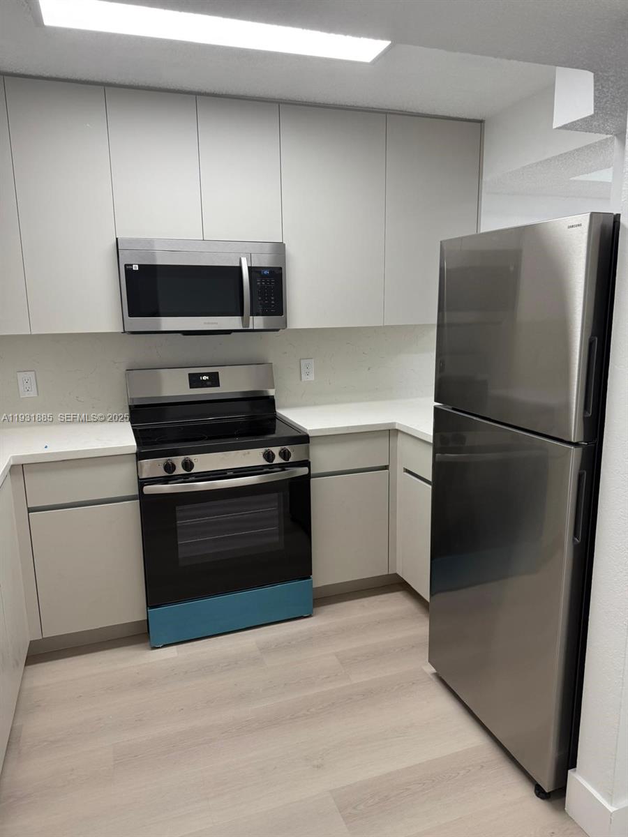 VILLA VERANDA CONDO - Residential Lease