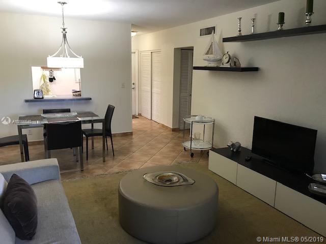 VILLAS OF PINECREST CONDO - Residential Lease