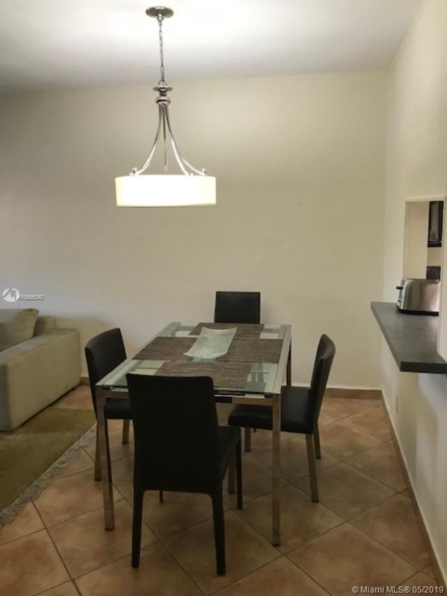 VILLAS OF PINECREST CONDO - Residential Lease