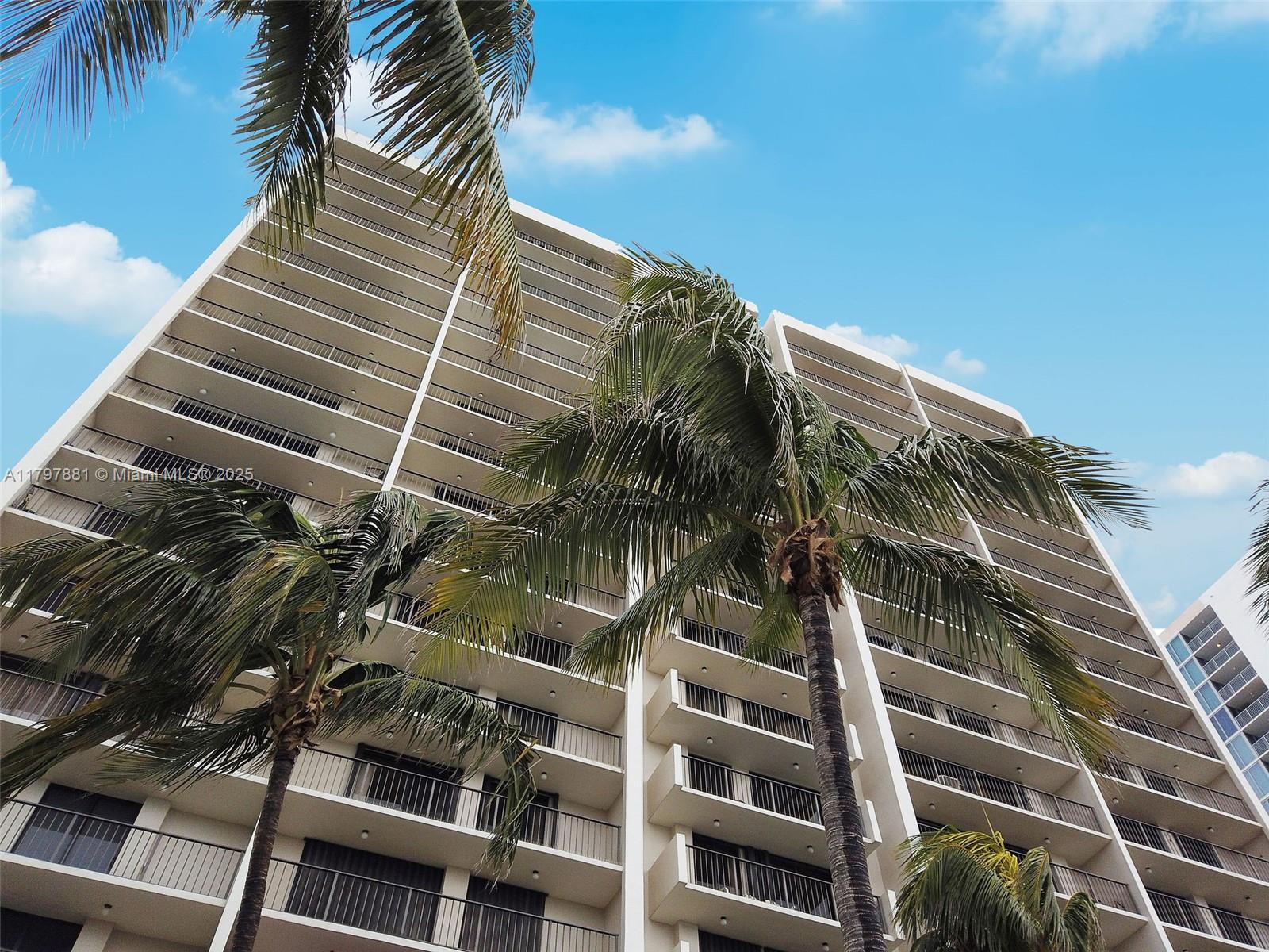 Rental Property at 2625 Collins Ave 402, Miami Beach, Miami-Dade County, Florida - Bedrooms: 1 
Bathrooms: 2  - $3,500 MO.