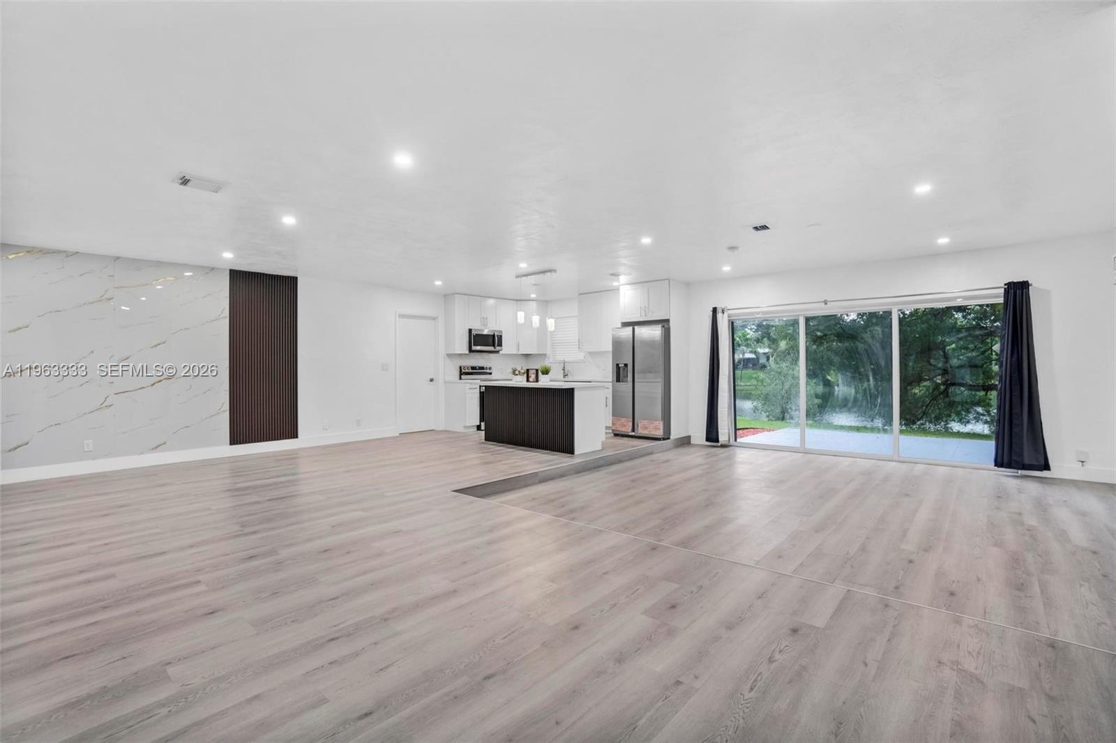 MANNING GARDENS 1ST ADDN - Residential