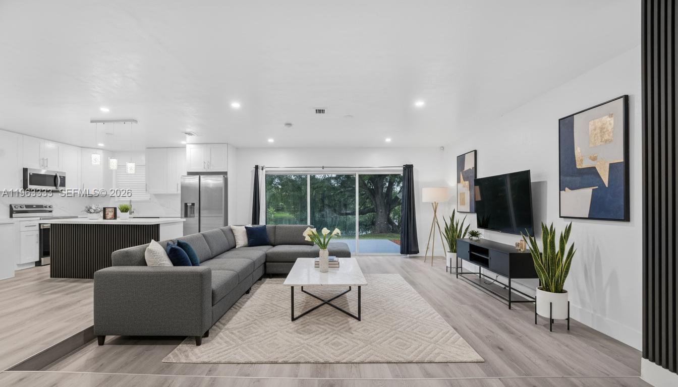 MANNING GARDENS 1ST ADDN - Residential