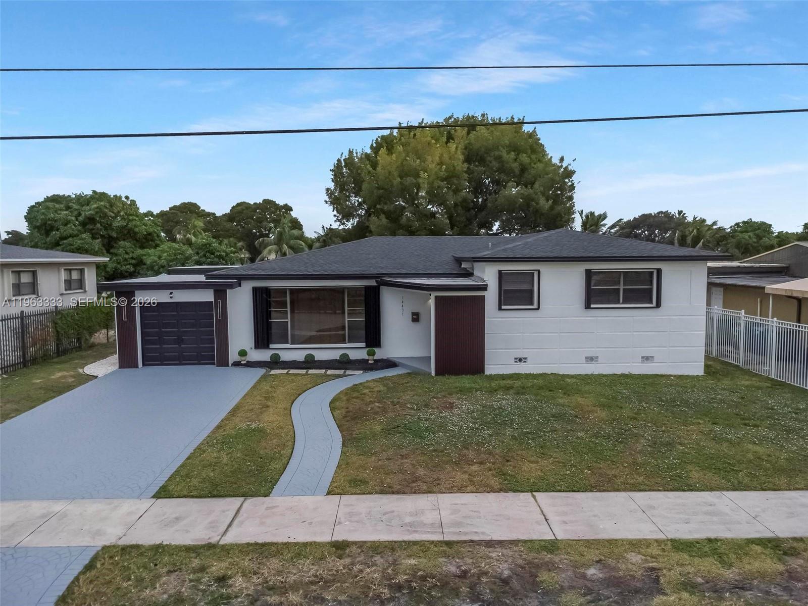 MANNING GARDENS 1ST ADDN - Residential