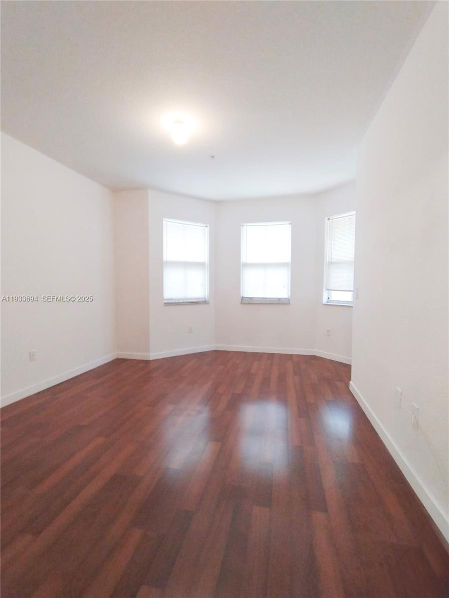 SHOMA TOWNHOMES AT ROYAL - Residential