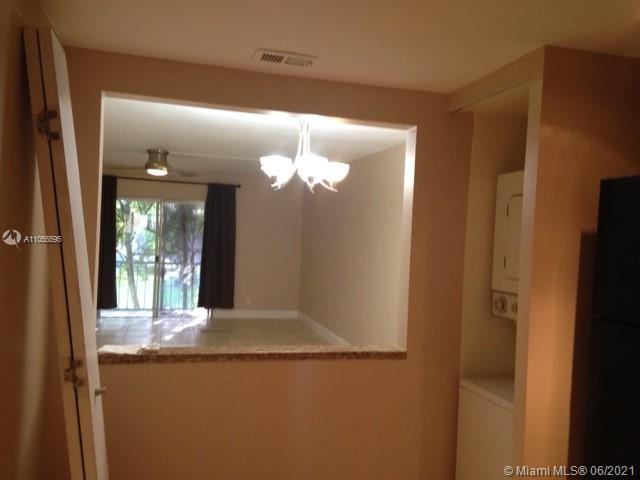 ALPINE WOODS VILLA 5 COND - Residential