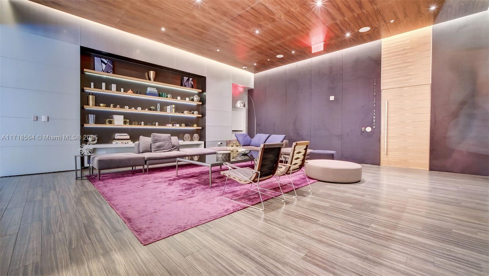 RISE CONDO - Residential
