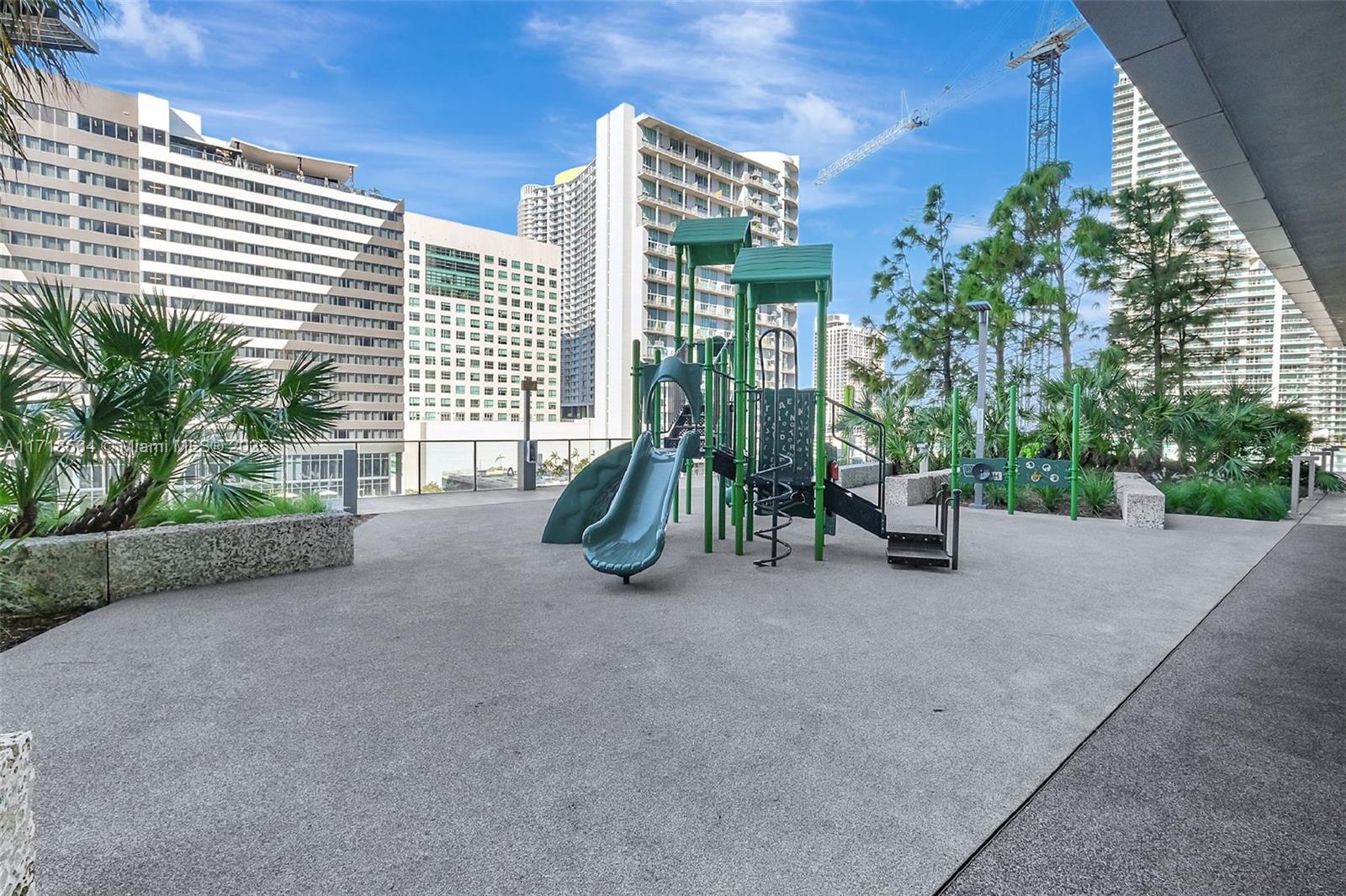 RISE CONDO - Residential
