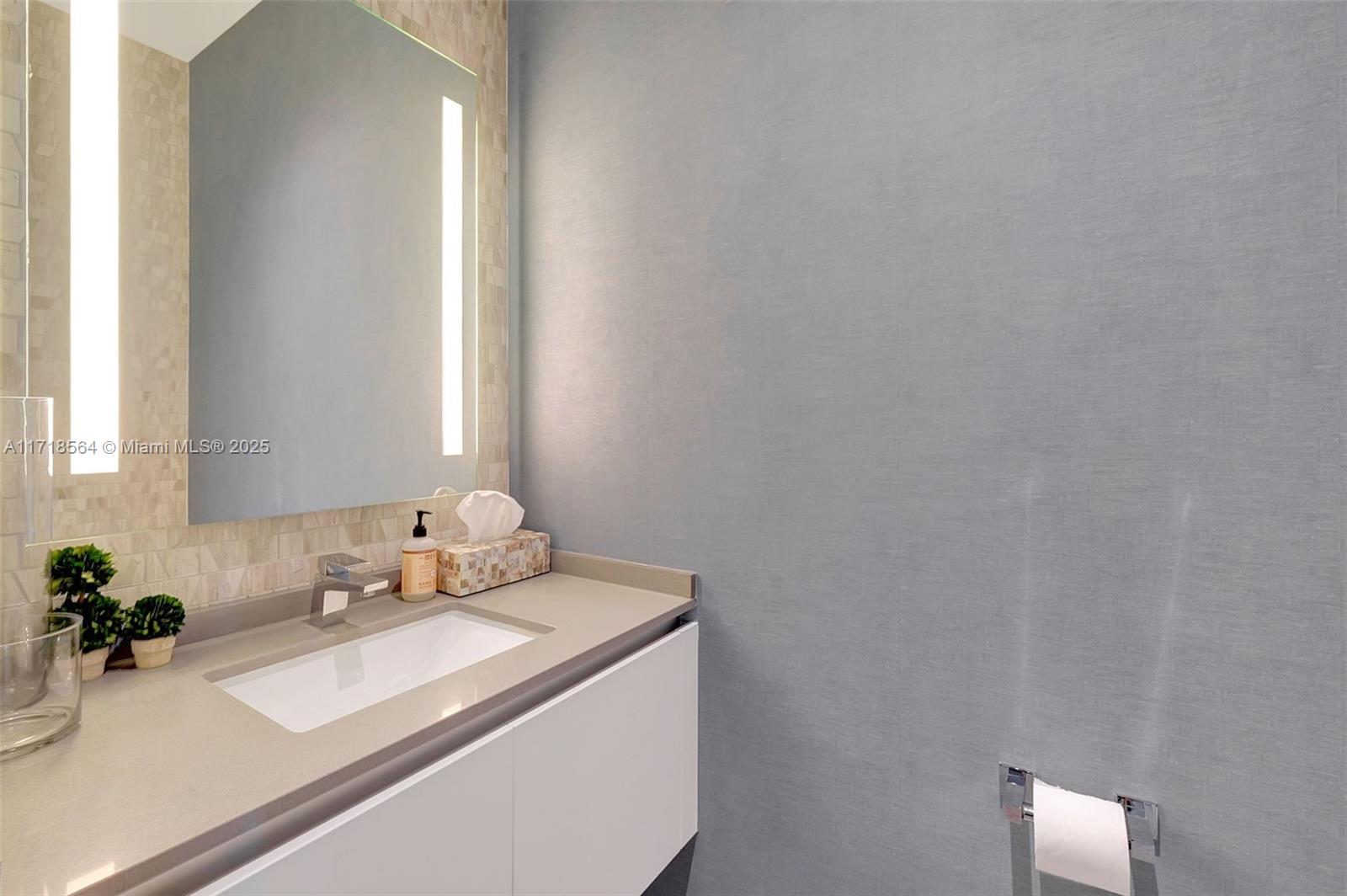 RISE CONDO - Residential