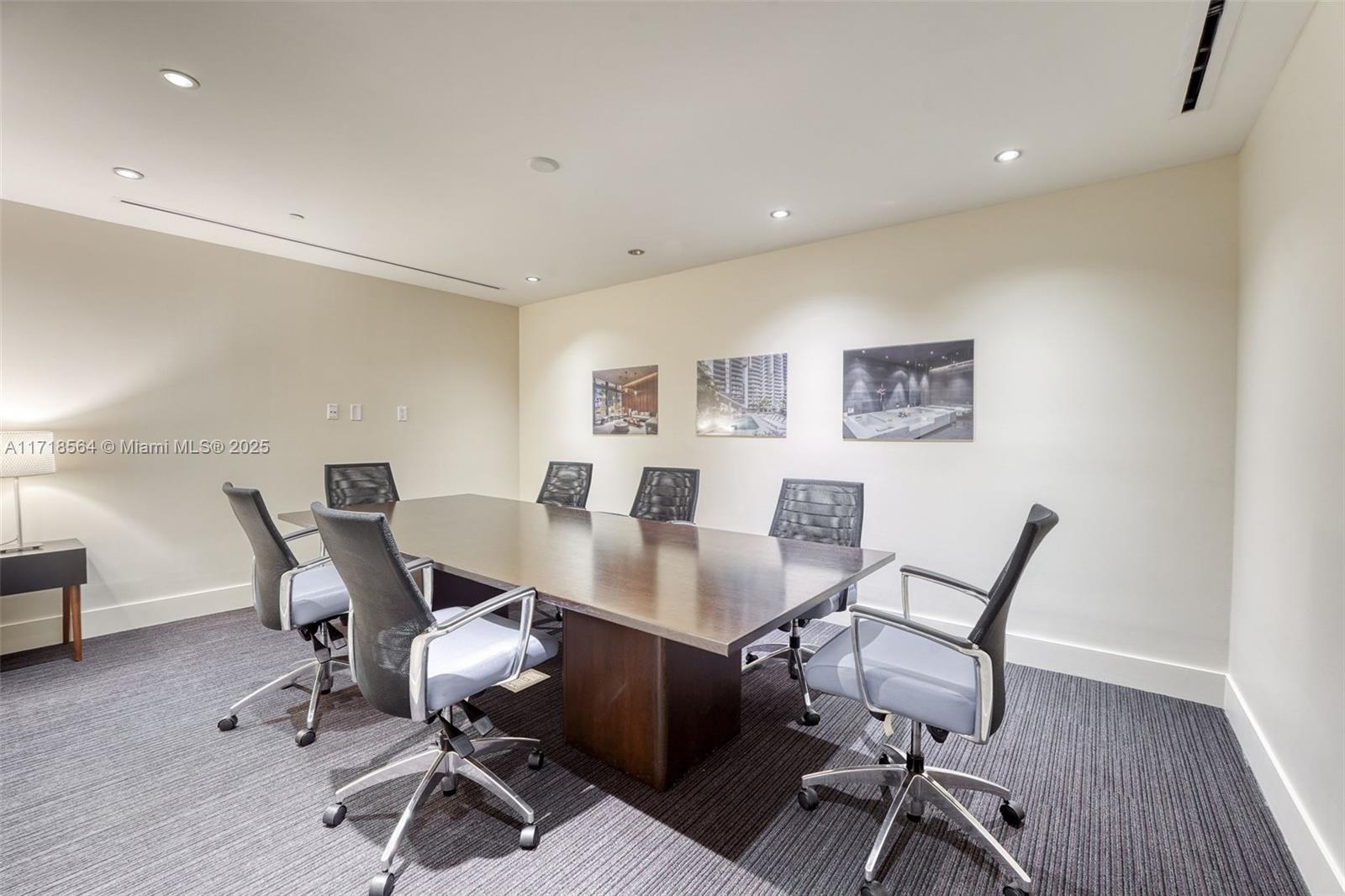 RISE CONDO - Residential