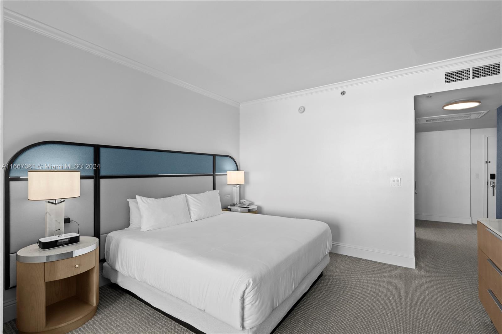 Fontainebleau II Tresor - Residential