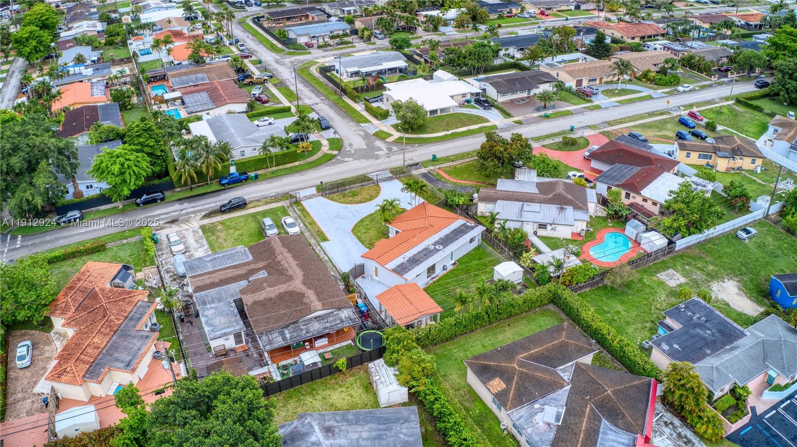 BREEZEVIEW MANORS - Residential Lease