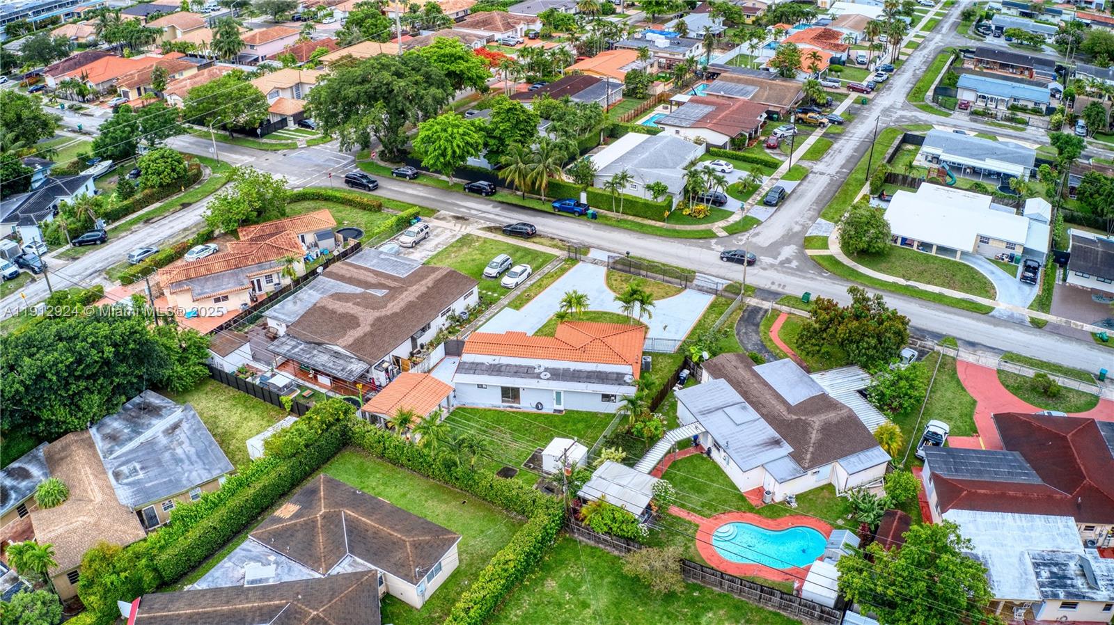 BREEZEVIEW MANORS - Residential Lease