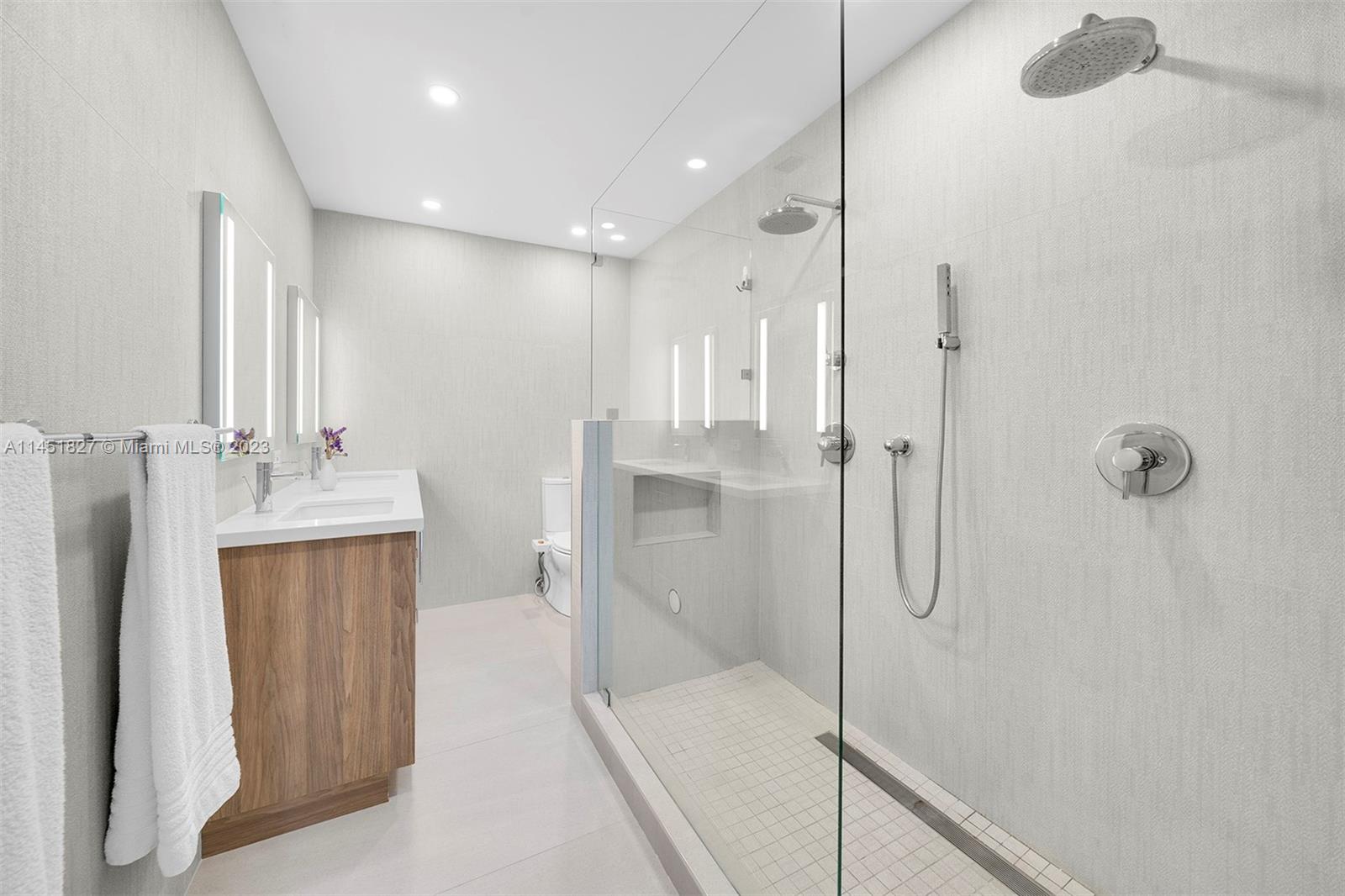 KENDALL EAST 2ND ADDN - Residential