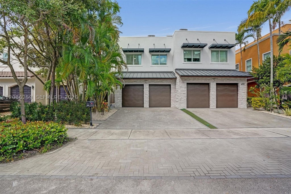 Photo of 453 SW 5th Ave, Fort Lauderdale, FL 33315 (MLS # A12086259)