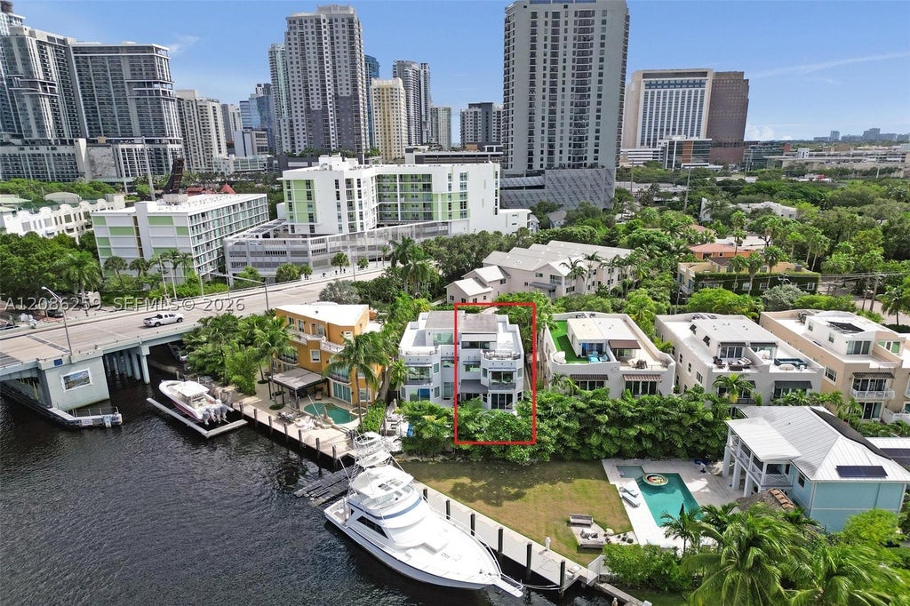 Photo of 453 SW 5th Ave, Fort Lauderdale, FL 33315 (MLS # A12086259)