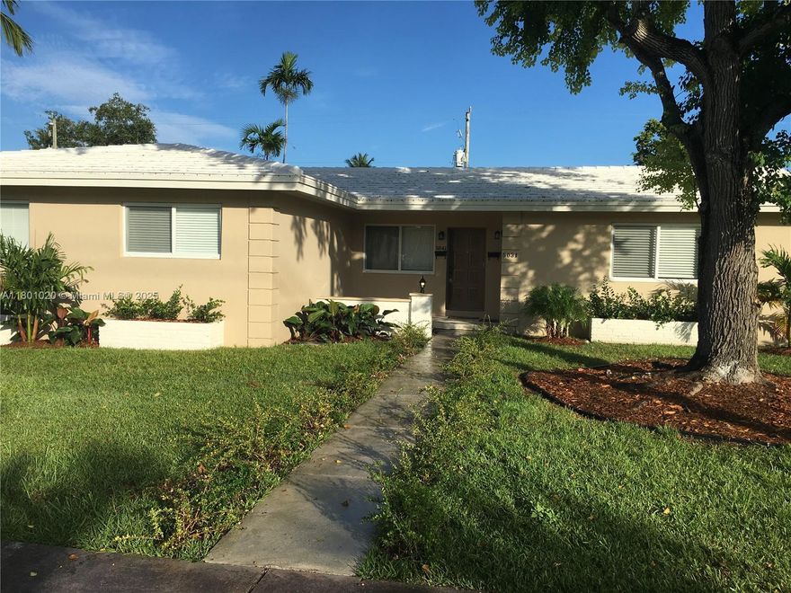 Excellent location. Remodeled and very spacious Duplex, new bathrooms, new kitchens, stainless steel appliances, central AC, impact windows, termite treated, and new roof completed in 2023. Spacious floor plan, tile floors throughout, in unit laundry rooms, plenty of parking in the rear of the property, A block to UM and very close to Metro rail station. Excellent condition. Easy to show and must contact LA to schedule appointment. Please submit proof of funds for appointment