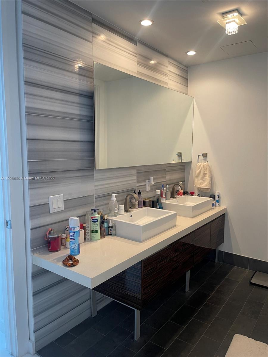 MARQUIS CONDO - Residential Lease