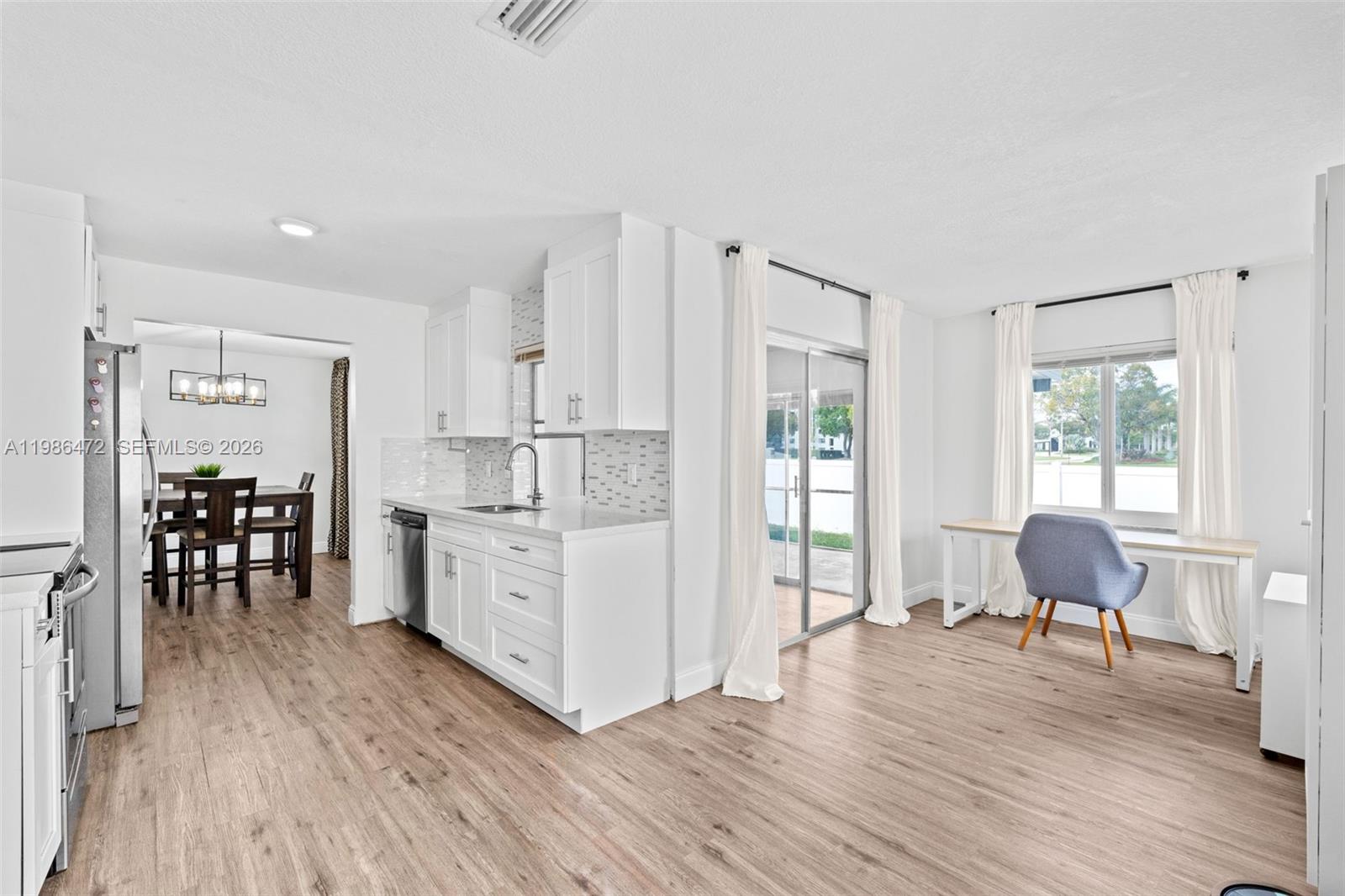 SANDALFOOT COVE SEC 7 AND - Residential