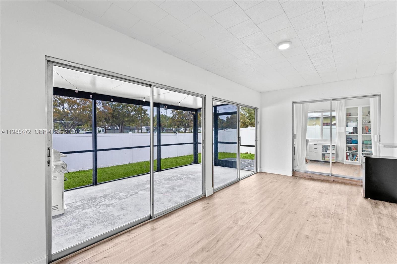 SANDALFOOT COVE SEC 7 AND - Residential