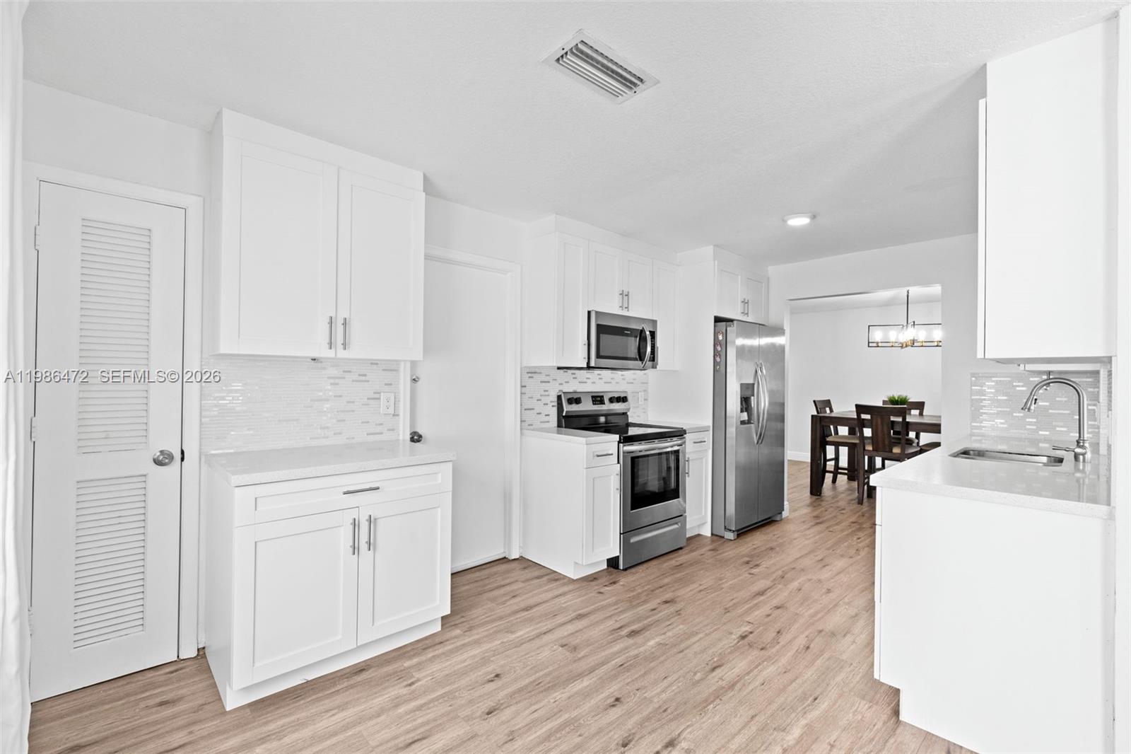 SANDALFOOT COVE SEC 7 AND - Residential