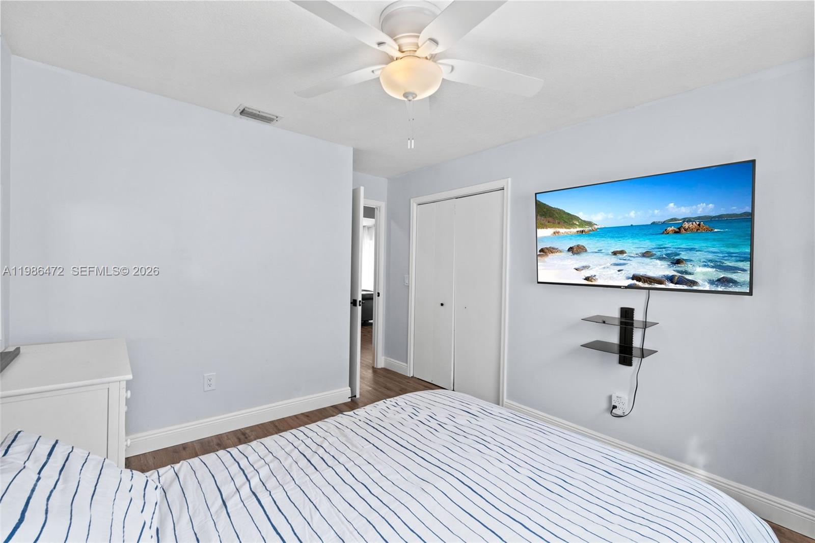 SANDALFOOT COVE SEC 7 AND - Residential