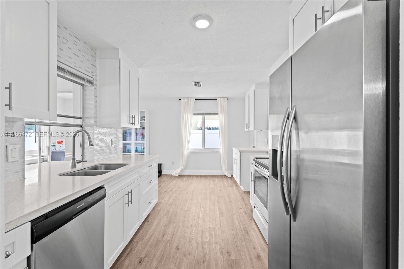 SANDALFOOT COVE SEC 7 AND - Residential