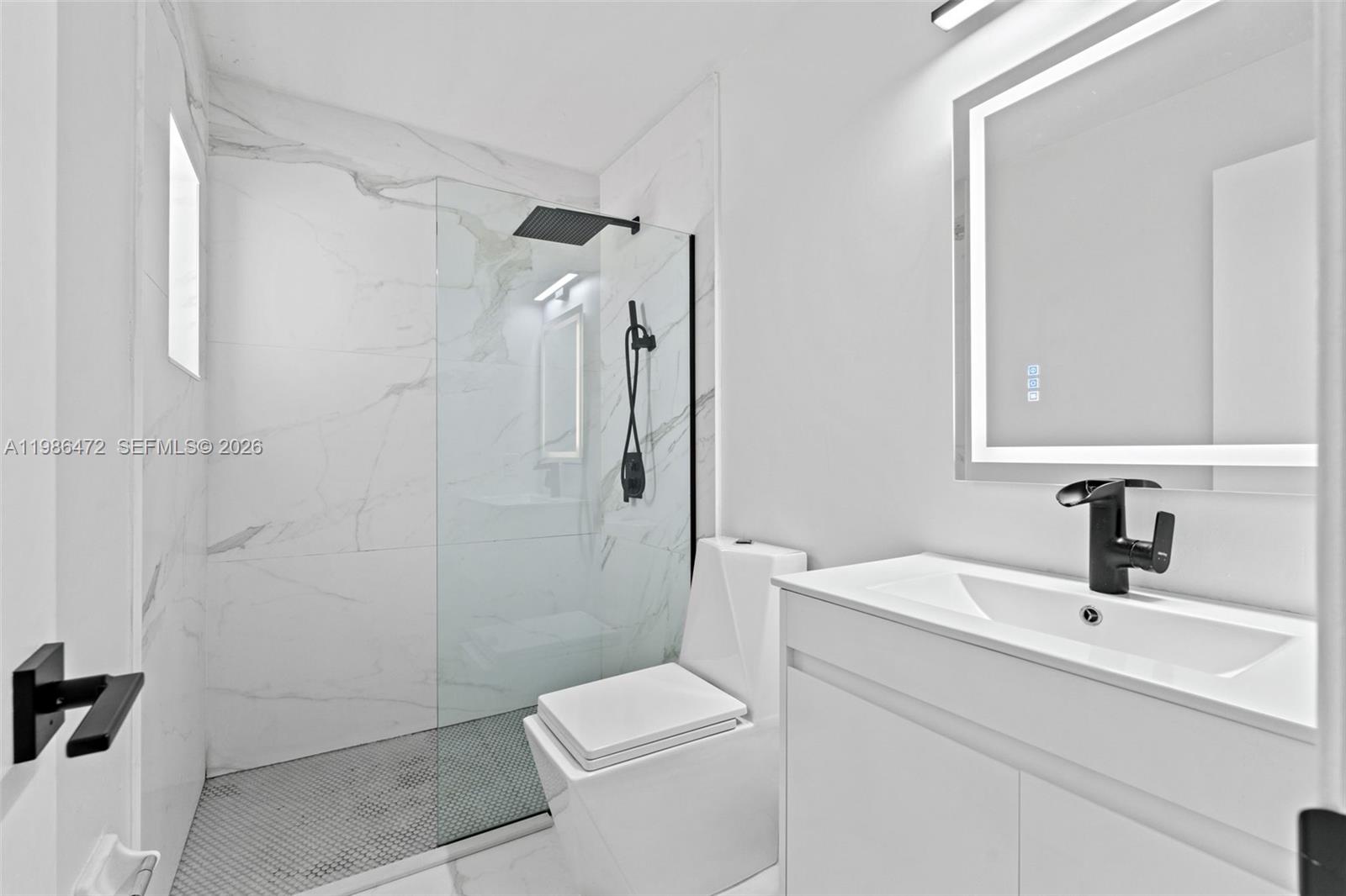 SANDALFOOT COVE SEC 7 AND - Residential