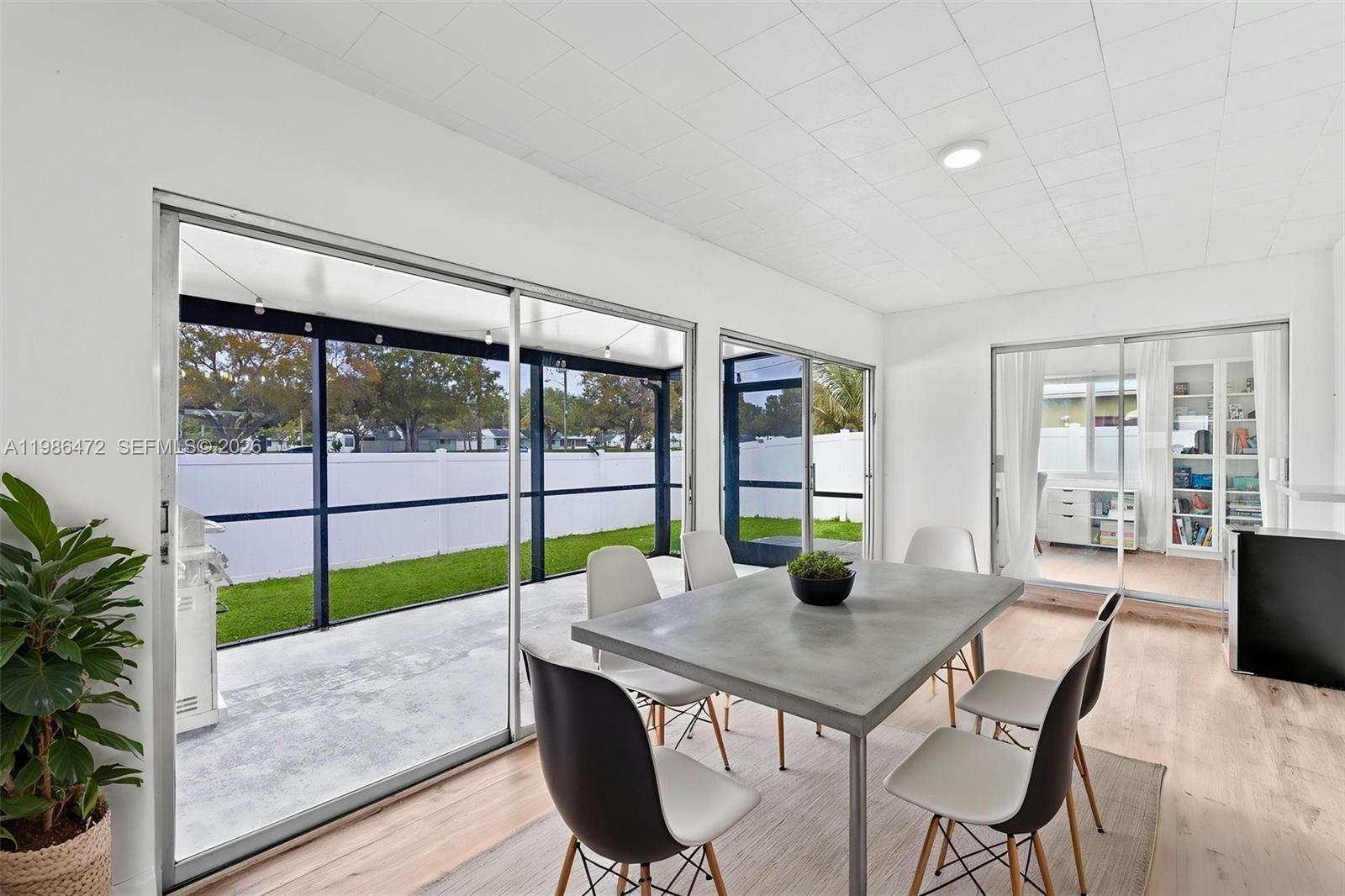 SANDALFOOT COVE SEC 7 AND - Residential