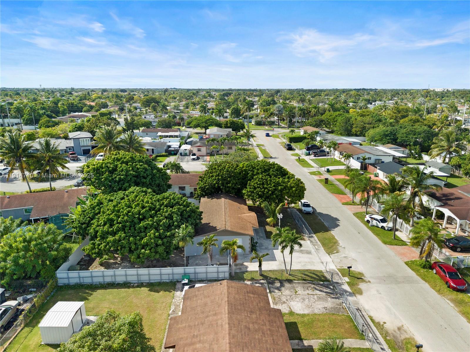 KINGSWOOD MANOR - Residential