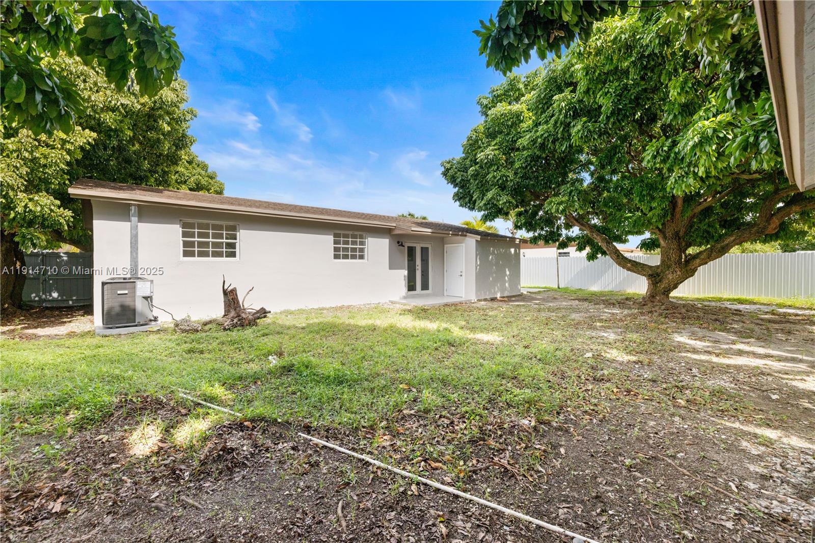 KINGSWOOD MANOR - Residential