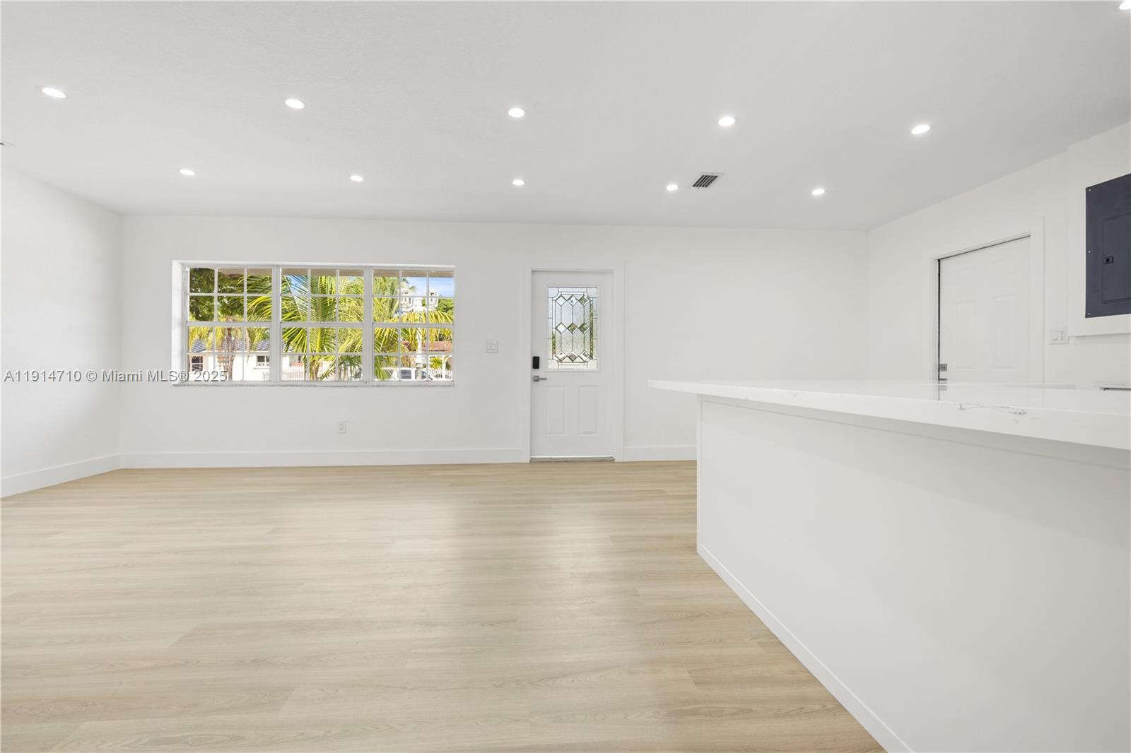 KINGSWOOD MANOR - Residential