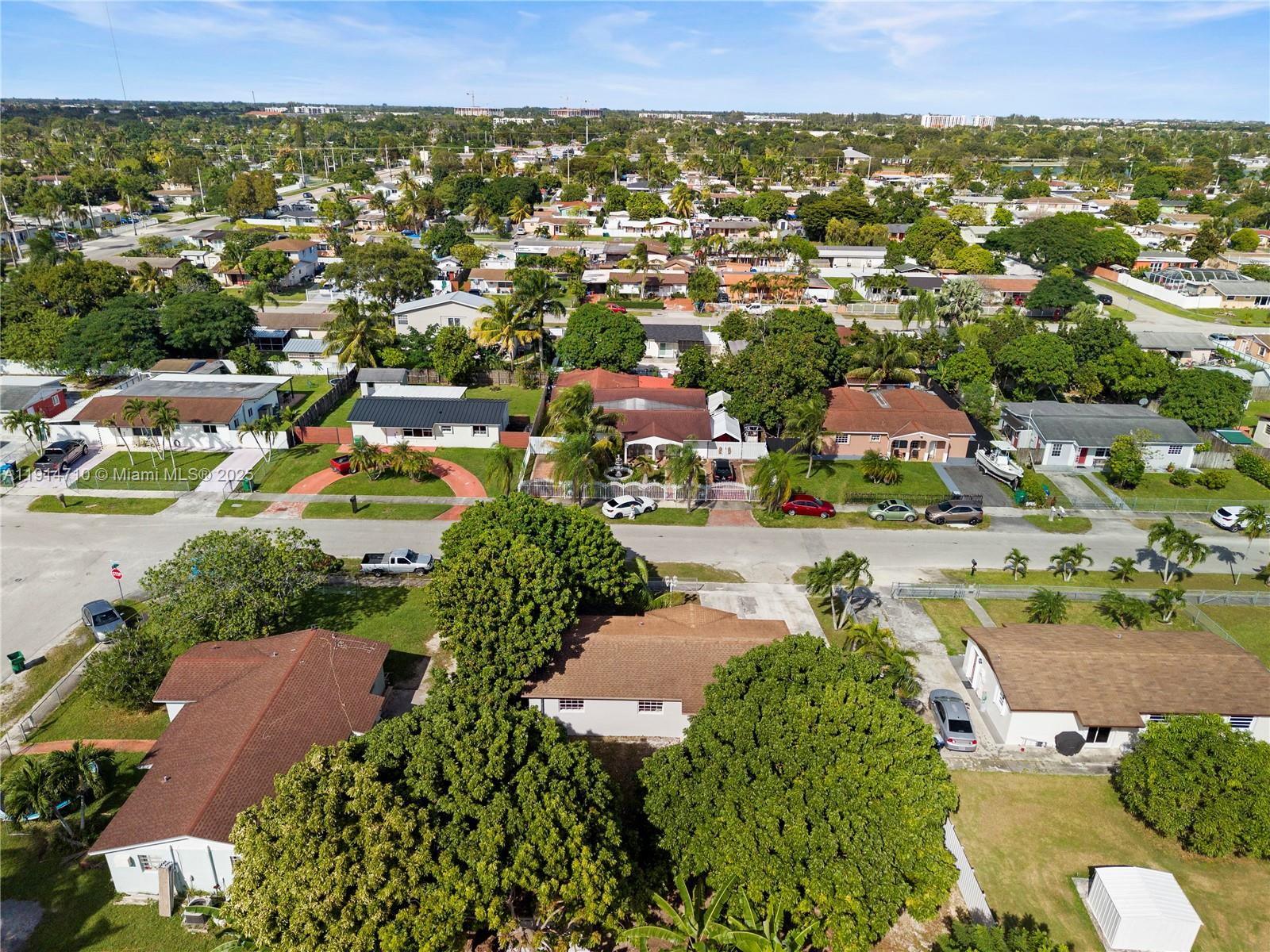 KINGSWOOD MANOR - Residential