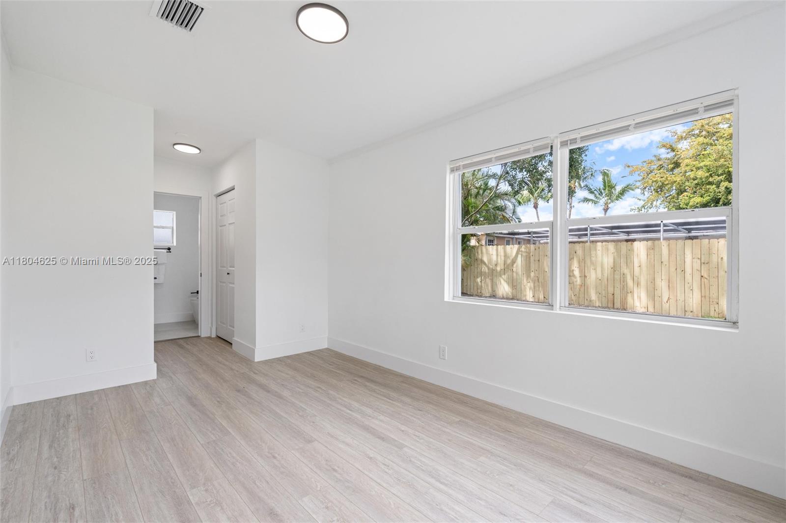 PEMBROKE PINES NO 2 - Residential