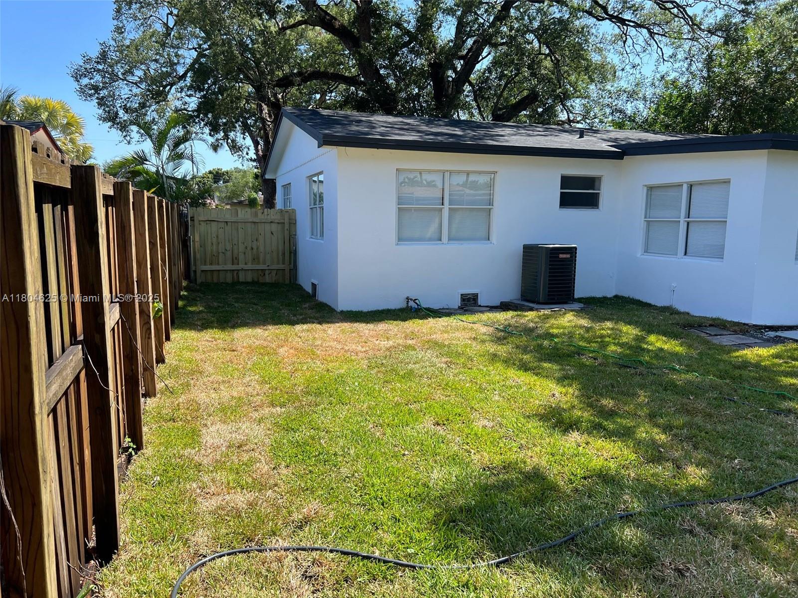 PEMBROKE PINES NO 2 - Residential
