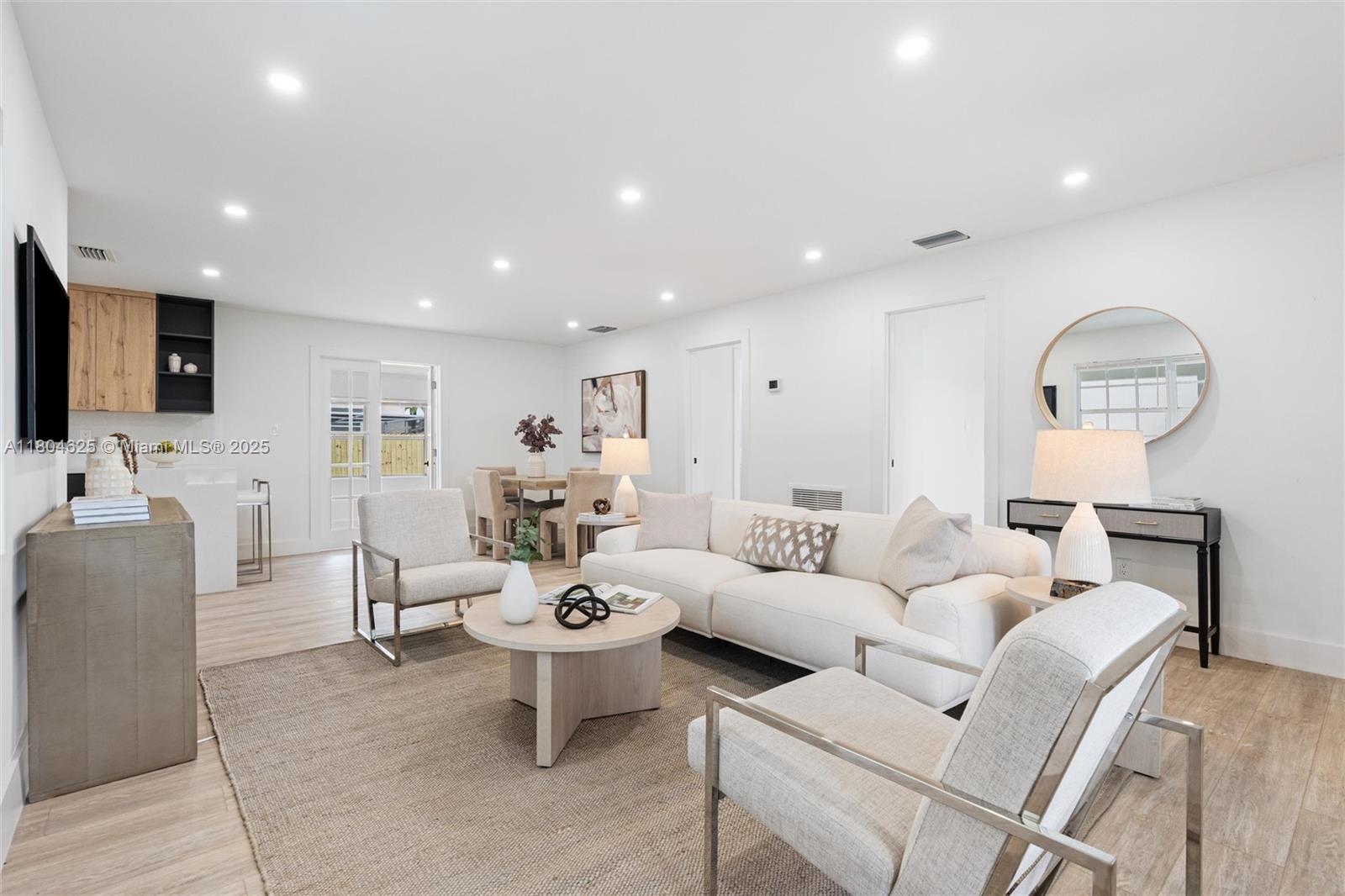 PEMBROKE PINES NO 2 - Residential