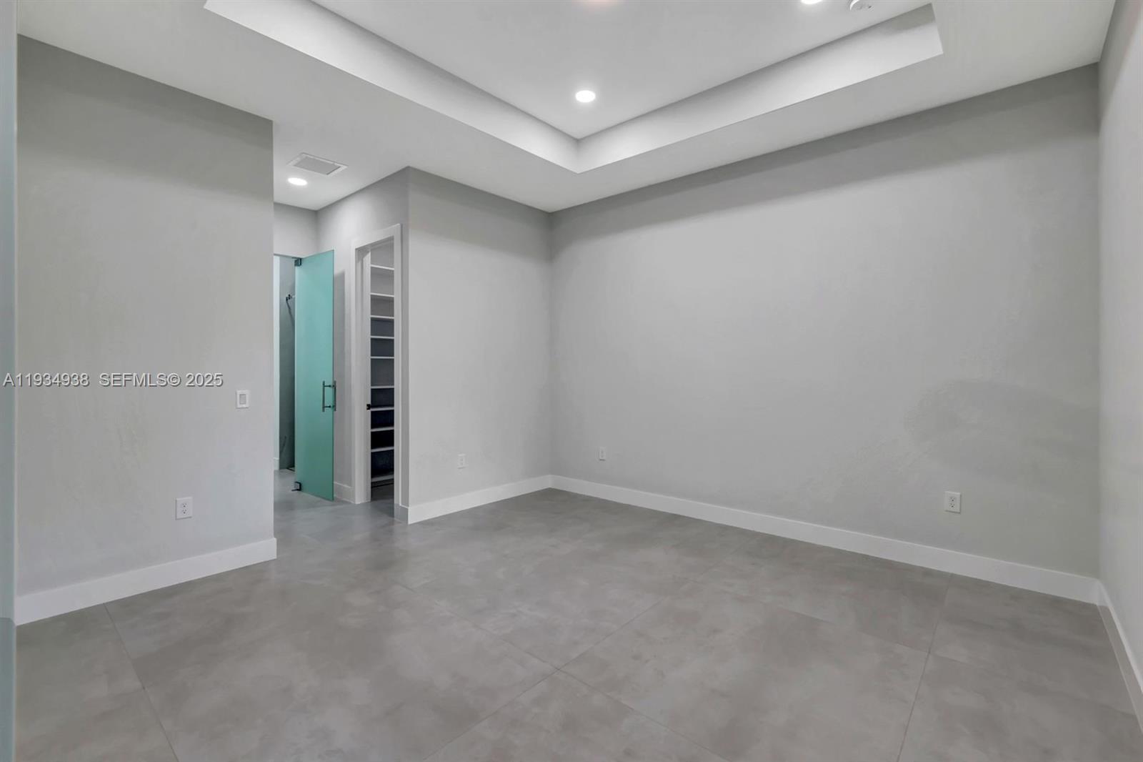 GOLDEN GATES ESTATES - Residential