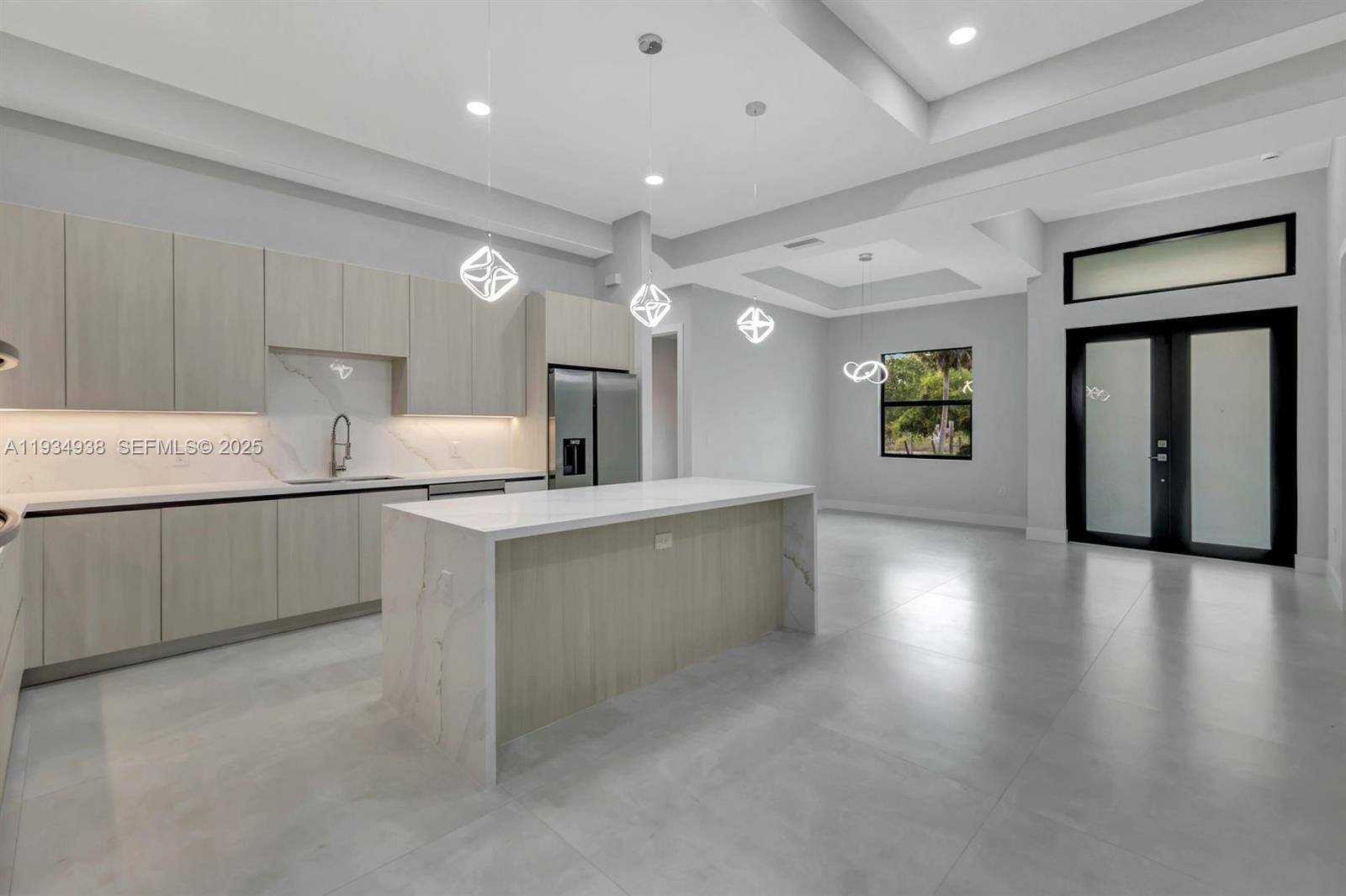 GOLDEN GATES ESTATES - Residential