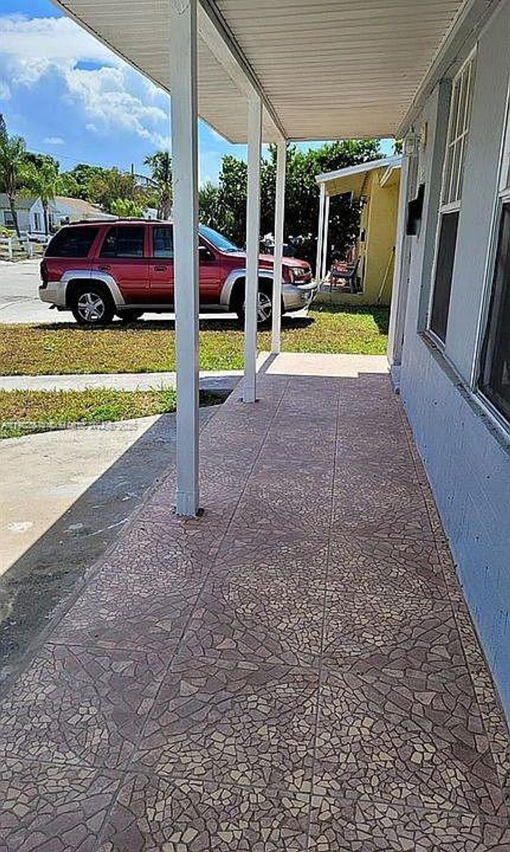 Photo of 935 W 5 St, Riviera Beach, FL 33404 (MLS # A11907974)