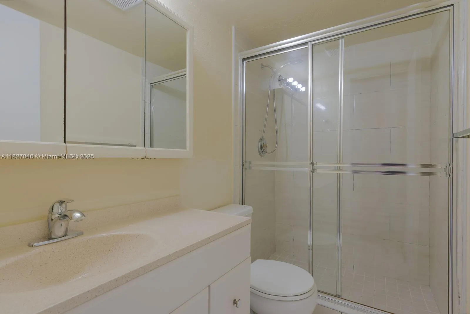 Cutler Bay, Florida 33190, United States, 2 Bedrooms Bedrooms, ,2 BathroomsBathrooms,Residential,Active,158150