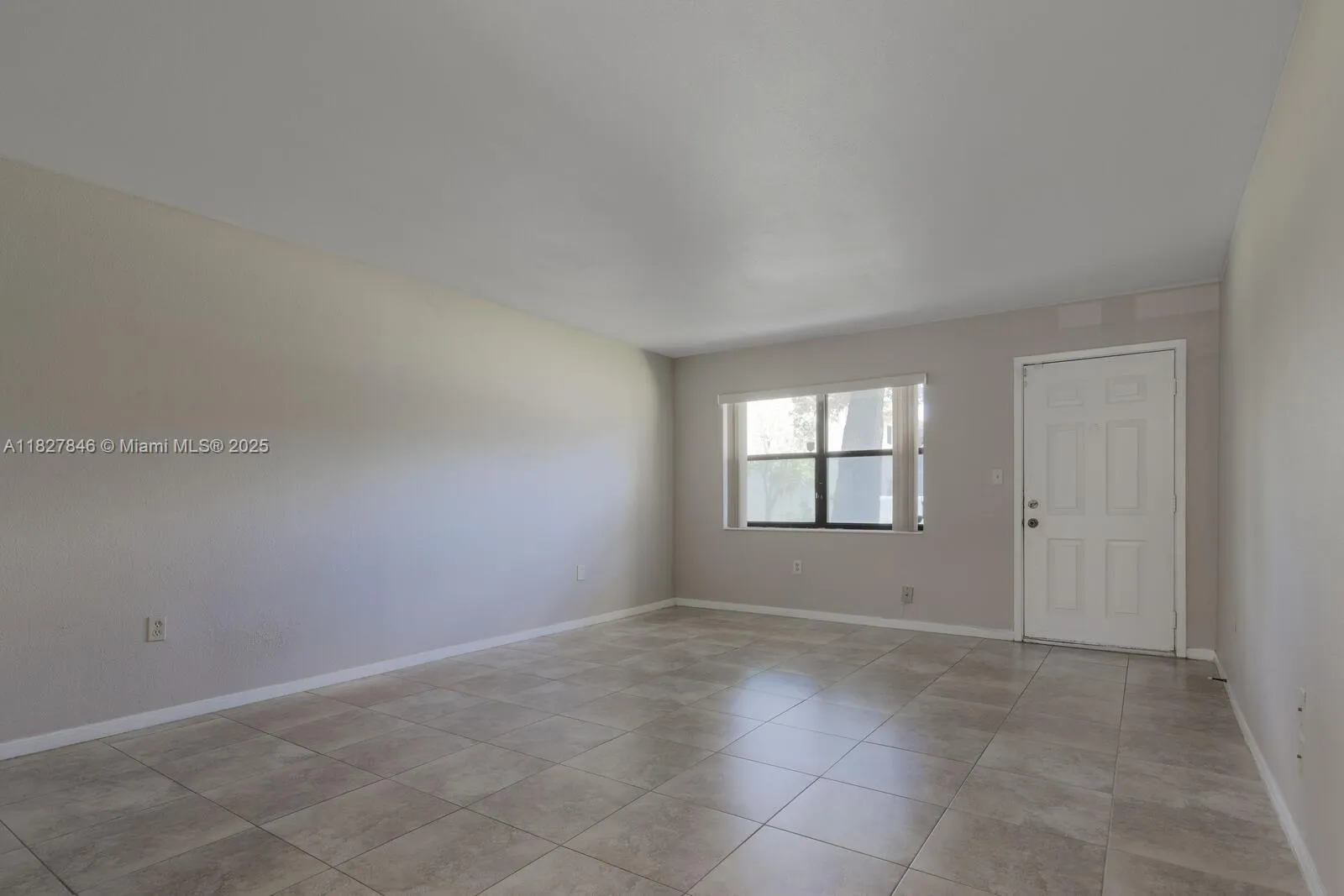 Cutler Bay, Florida 33190, United States, 2 Bedrooms Bedrooms, ,2 BathroomsBathrooms,Residential,Active,158150