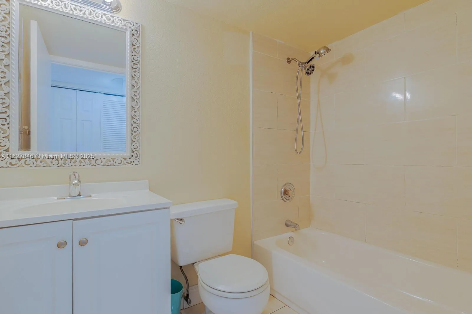 Cutler Bay, Florida 33190, United States, 2 Bedrooms Bedrooms, ,2 BathroomsBathrooms,Residential,Active,158150