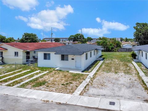 2439-41 NW 81st Ter Miami FL 33147