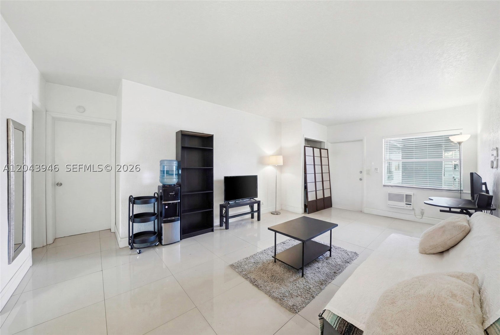 1100 NE 9th Ave