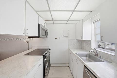 Tiny photo for 1100 NE 9th Ave #105, Fort Lauderdale, FL 33304 (MLS # A12043946)