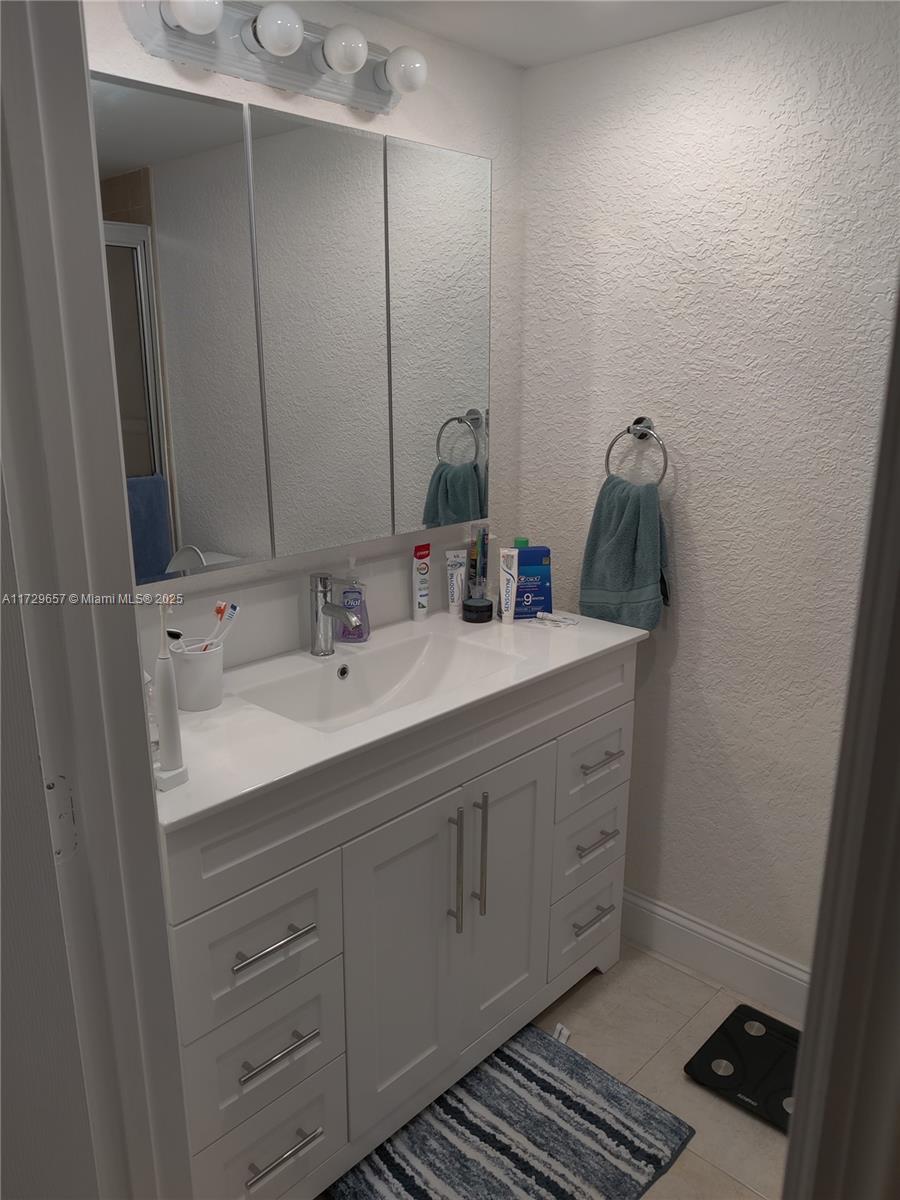 MEADOWBROOK CONDO APTS BL - Residential