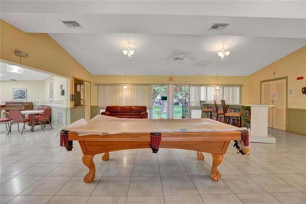MEADOWBROOK CONDO APTS BL - Residential