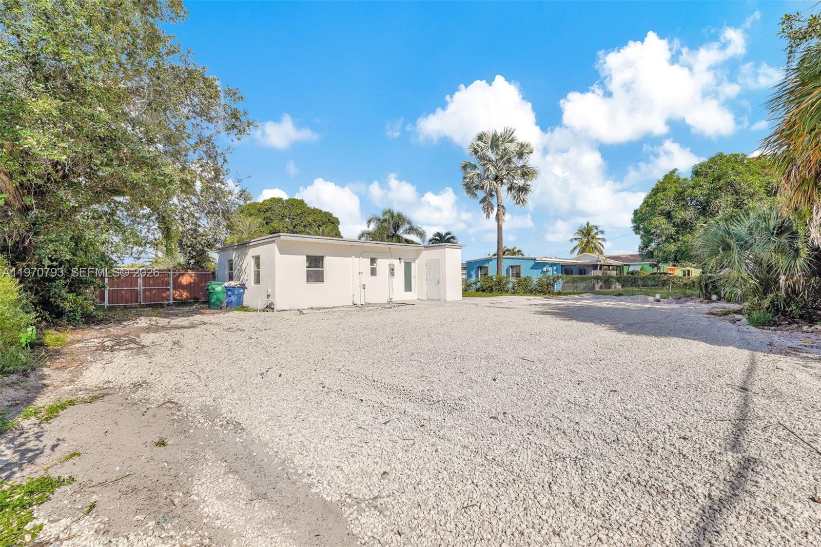 BUNCHE PARK - Residential