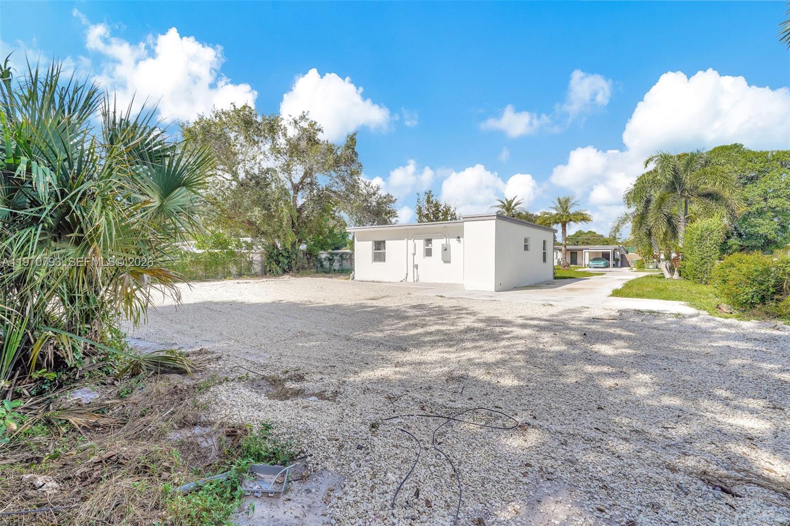 BUNCHE PARK - Residential